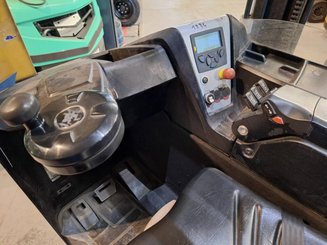 Reach truck Caterpillar NR16N - 19