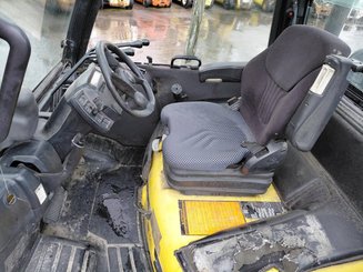 Four wheel front forklift Yale GLP55VX