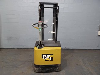 Pedestrian pallet stacker Caterpillar NSP12N