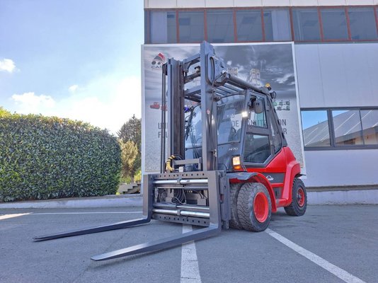 Four wheel front forklift Linde H70 D - 1