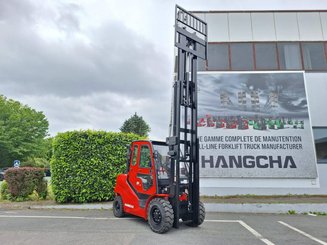 Four wheel front forklift Hangcha XF55D-2