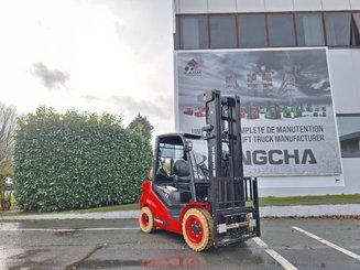 Four wheel front forklift Hangcha XF35G-2