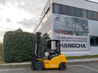 Four wheel front forklift Hangcha XE25Hi ( CPD25-XEY2H2-SI )