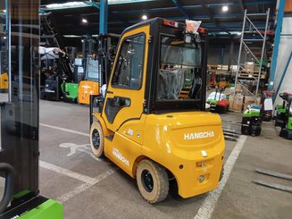 Four wheel front forklift Hangcha XE25