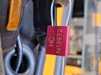 Four wheel front forklift Hangcha XE25i (CPD25-XEY2-SI)