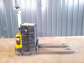 Pedestrian pallet truck Caterpillar NPP20N2E