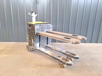 Pedestrian pallet truck Caterpillar NPP20N2E