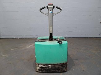 Pedestrian pallet truck Caterpillar NPP20M