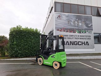 Four wheel front forklift Hangcha XC18i