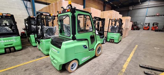 Four wheel front forklift Hangcha AE35-I