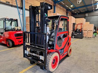 Four wheel front forklift Hangcha XF30G-2