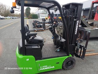 Three wheel front forklift Hangcha X3W15i (CPDS15-XD4-SI)