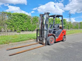 Four wheel front forklift Hangcha CPYD25