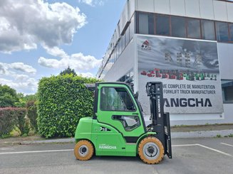 Four wheel front forklift Hangcha XC50i-600