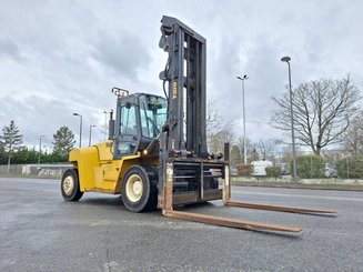 Four wheel front forklift Yale GDP140EC