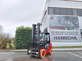 Four wheel front forklift Hangcha XF35G-2