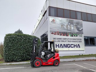 Four wheel front forklift Hangcha XF25G-2