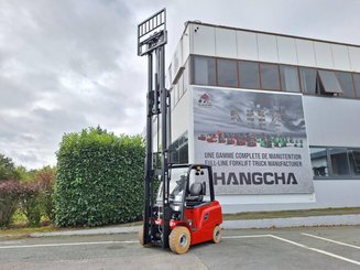Four wheel front forklift Hangcha AE25