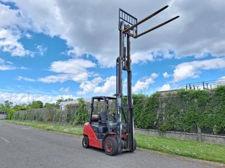 Four wheel front forklift Hangcha CPYD25