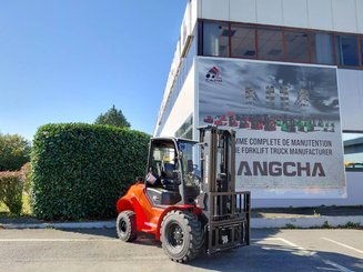 All-terrain forklift Hangcha TT30-2 (CPCD30-X2W98E-RT2)