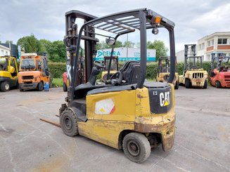 Four wheel front forklift Caterpillar EP25CN