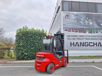 Four wheel front forklift Hangcha XF30D-2