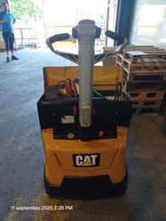 Pedestrian pallet truck Caterpillar NPP20N2 - 1