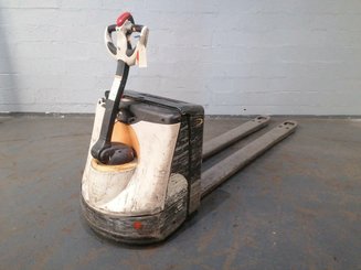 Pedestrian pallet truck Crown WP2320-20
