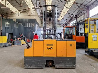 Multi-directional pallet stacker FAC 4VR 2510