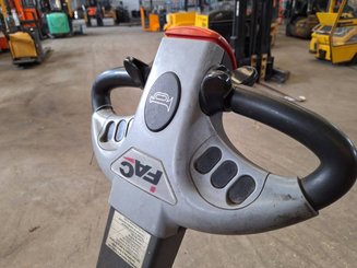 Multi-directional pallet stacker FAC 4VR 2510