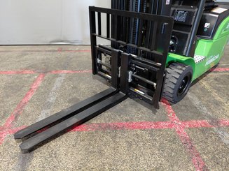 Three wheel front forklift Hangcha XC3-20i (CPDS20-XCY2G-SI)