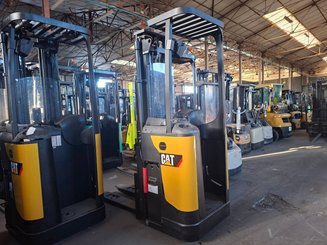 Stand-on pallet stacker Caterpillar NSR16NI