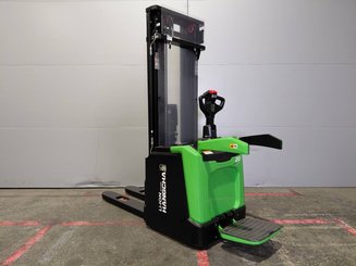 Stacker truck with folding platform Hangcha CDD20-XT1S-Si