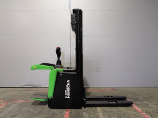 Stacker truck with folding platform Hangcha CDD20-XT1S-Si