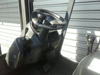 Four wheel front forklift Fenwick E40P
