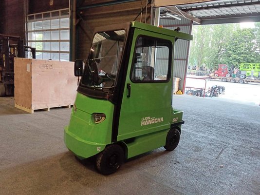 Tow tractor Hangcha QSD60-XD3-MI - 1