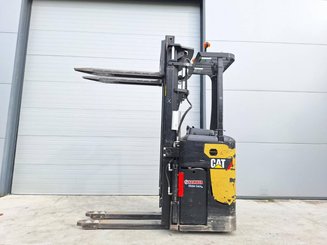 Stand-on pallet stacker Caterpillar NSR20N