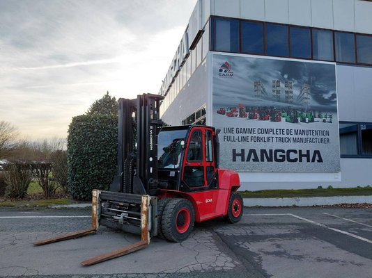 Four wheel front forklift Hangcha XF70D - 1
