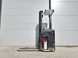 Stand-on pallet stacker Caterpillar NSR16NI