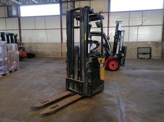 Stand-on pallet stacker Caterpillar NSR20N
