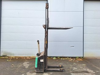 Pedestrian pallet stacker Mitsubishi SBP12N