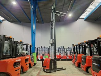 Pedestrian pallet stacker Hangcha CDD20-AC1
