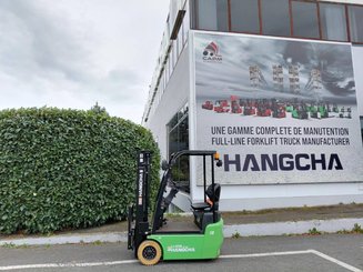 Three wheel front forklift Hangcha X3W10-I (CPDS10-XD4-I)