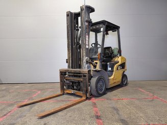 Four wheel front forklift Caterpillar GP25NTD - 1