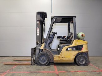 Four wheel front forklift Caterpillar GP25NTD - 4