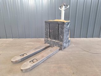 Pedestrian pallet truck Caterpillar NPP20N2E