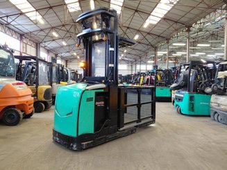 Man-up order picker Caterpillar NOH10N