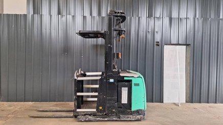 Man-up order picker Caterpillar NOH10N