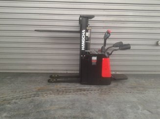 Pedestrian pallet stacker Hangcha CDD16-ES