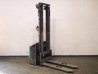 Pedestrian pallet stacker Mitsubishi SBP12N